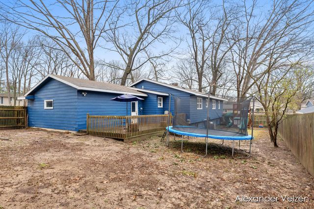 1532 Andover Street, Wyoming, MI 49509