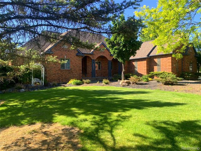 2480 S Baldwin Road, Orion Charter Township, MI 48360