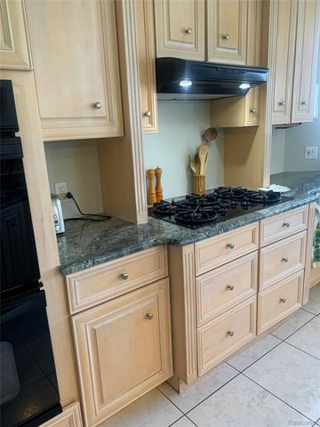 2480 S Baldwin Road, Orion Charter Township, MI 48360