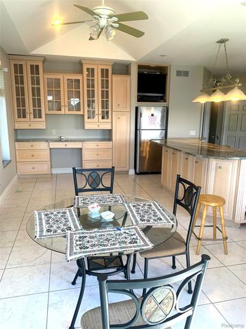 2480 S Baldwin Road, Orion Charter Township, MI 48360