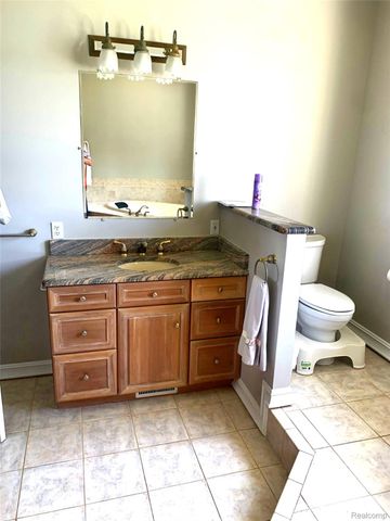 2480 S Baldwin Road, Orion Charter Township, MI 48360