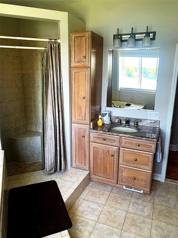 2480 S Baldwin Road, Orion Charter Township, MI 48360