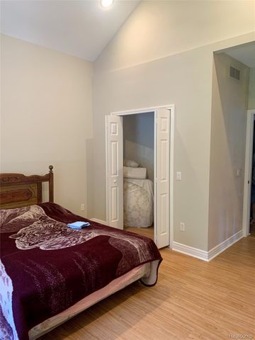 2480 S Baldwin Road, Orion Charter Township, MI 48360