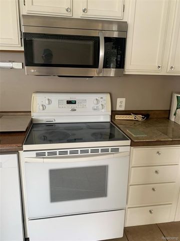 2480 S Baldwin Road, Orion Charter Township, MI 48360