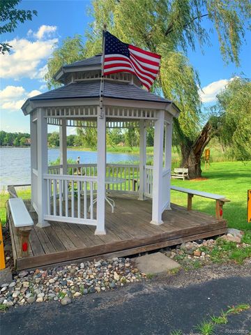 2480 S Baldwin Road, Orion Charter Township, MI 48360
