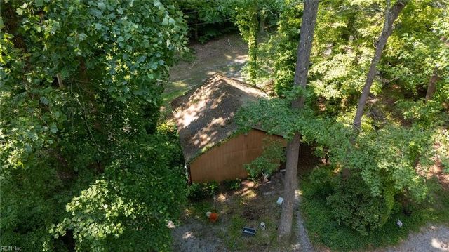 4868 Gardner LN, Suffolk, VA 23434