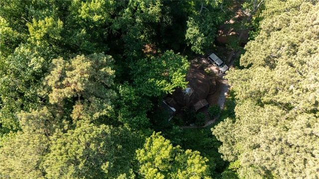 4868 Gardner LN, Suffolk, VA 23434