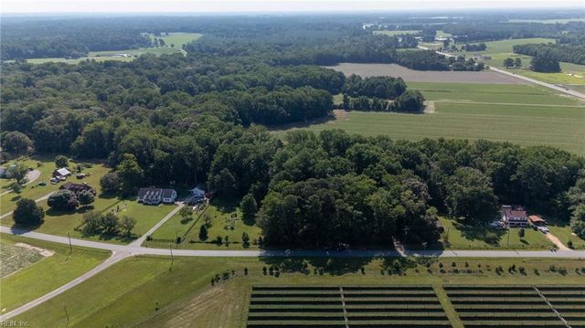 4868 Gardner LN, Suffolk, VA 23434