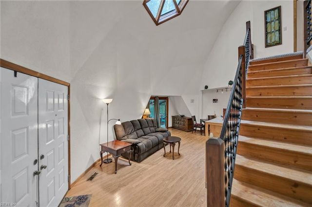 4868 Gardner LN, Suffolk, VA 23434