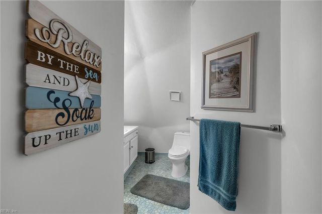 4868 Gardner LN, Suffolk, VA 23434
