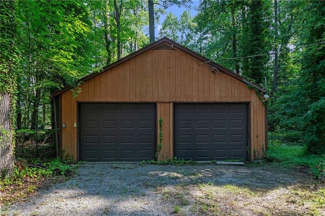 4868 Gardner LN, Suffolk, VA 23434