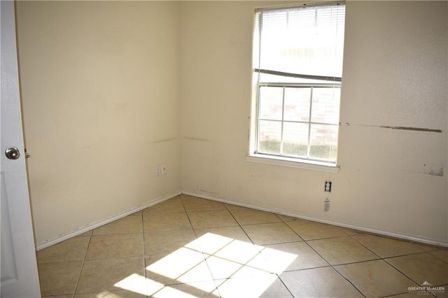 306 W Albatross Avenue, Pharr, TX 78577