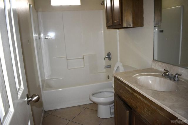 306 W Albatross Avenue, Pharr, TX 78577