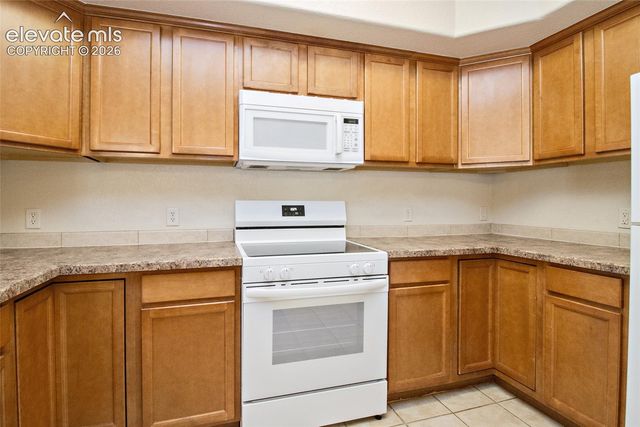 1935 Montura View 104, Colorado Springs, CO 80919