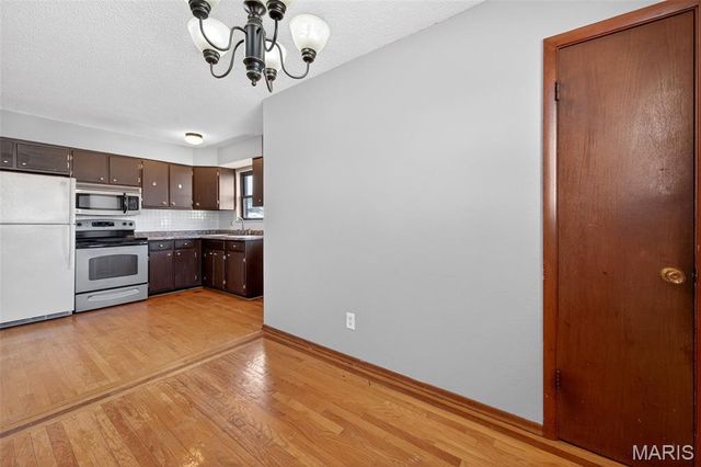 4446 Eminence Avenue, Berkeley, MO 63134