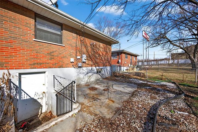 4446 Eminence Avenue, Berkeley, MO 63134