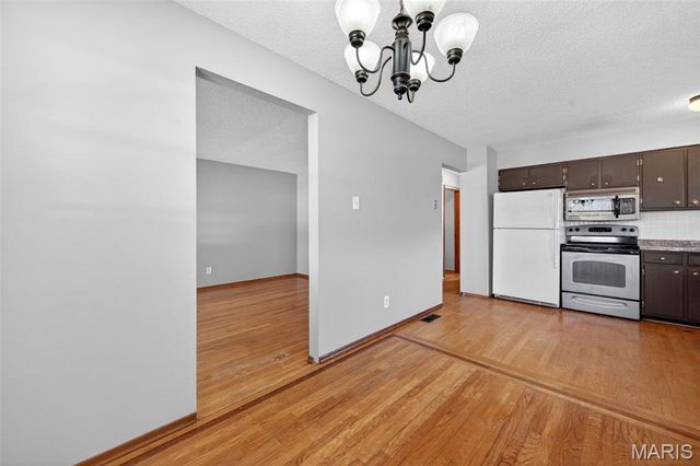 4446 Eminence Avenue, Berkeley, MO 63134