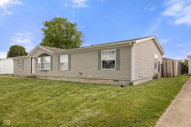 4687 Breckenridge Drive, Columbus, IN 47203
