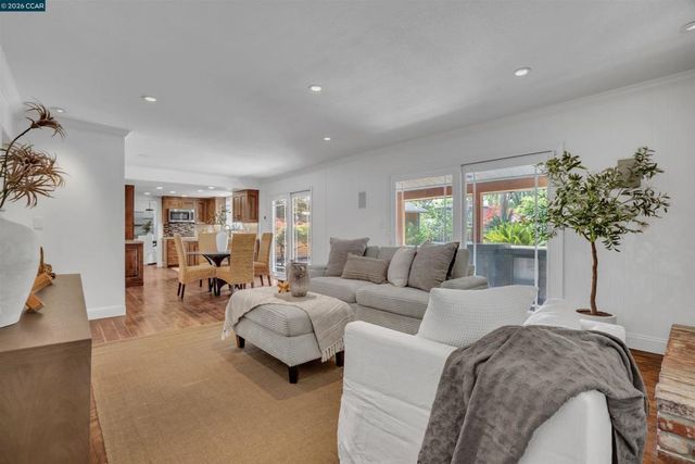 383 Princeton Ln, Danville, CA 94526
