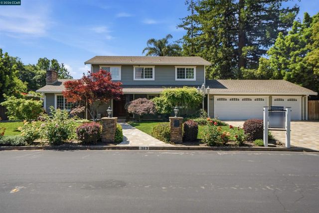 383 Princeton Ln, Danville, CA 94526