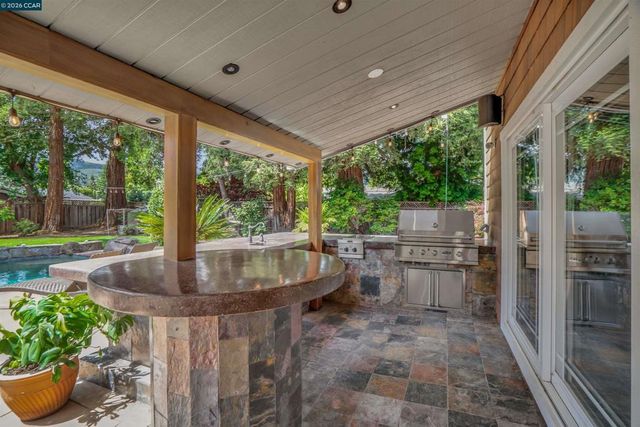 383 Princeton Ln, Danville, CA 94526