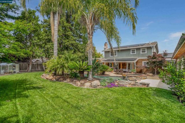 383 Princeton Ln, Danville, CA 94526