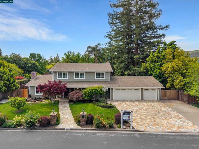 383 Princeton Ln, Danville, CA 94526