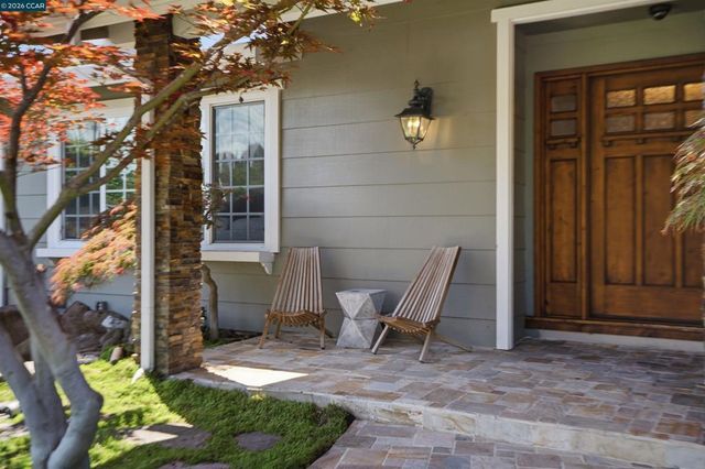 383 Princeton Ln, Danville, CA 94526