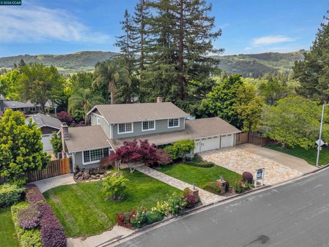383 Princeton Ln, Danville, CA 94526