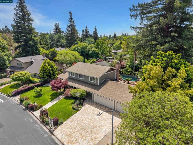 383 Princeton Ln, Danville, CA 94526