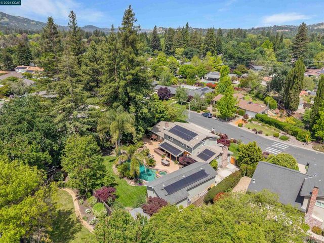 383 Princeton Ln, Danville, CA 94526
