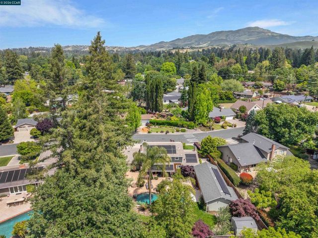 383 Princeton Ln, Danville, CA 94526