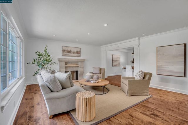 383 Princeton Ln, Danville, CA 94526