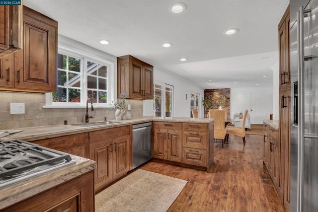 383 Princeton Ln, Danville, CA 94526