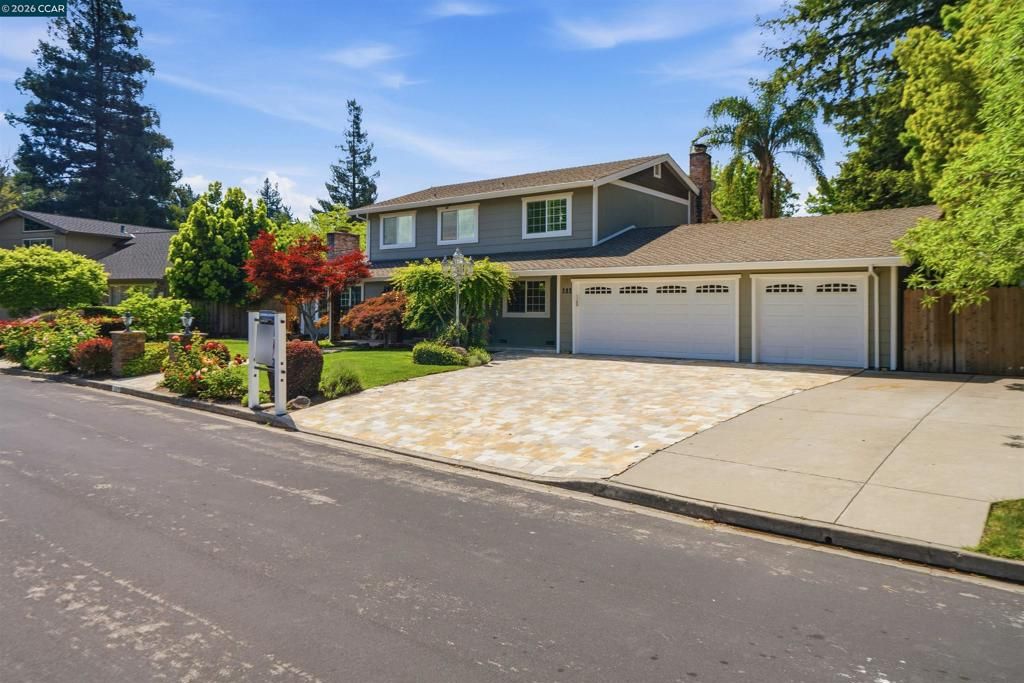 383 Princeton Ln, Danville, CA 94526