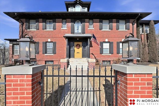4016 Davenport Street, Omaha, NE 68131