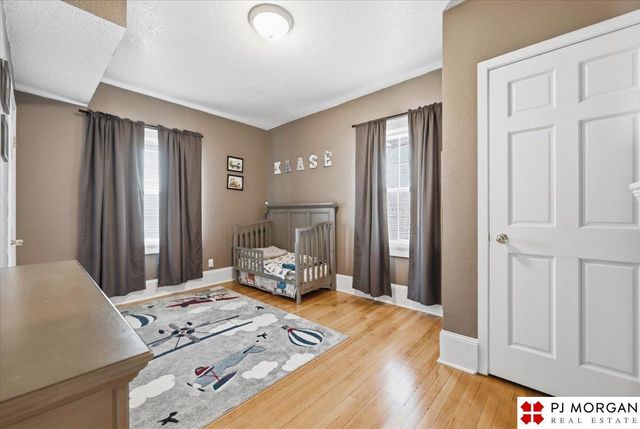 4016 Davenport Street, Omaha, NE 68131