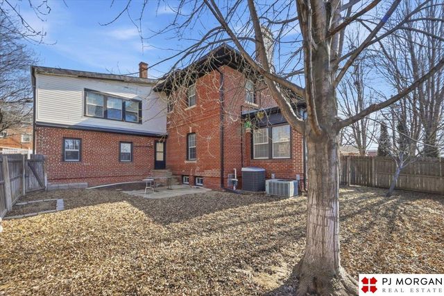 4016 Davenport Street, Omaha, NE 68131