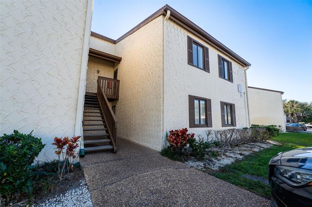 724 115TH AVENUE N 2202, St Petersburg, FL 33716