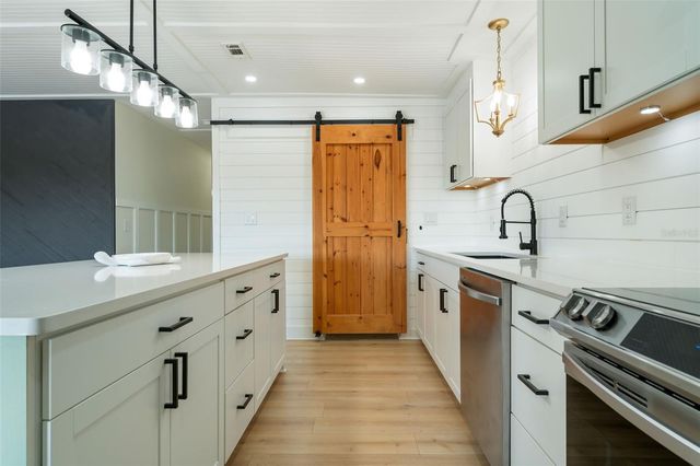 724 115TH AVENUE N 2202, St Petersburg, FL 33716