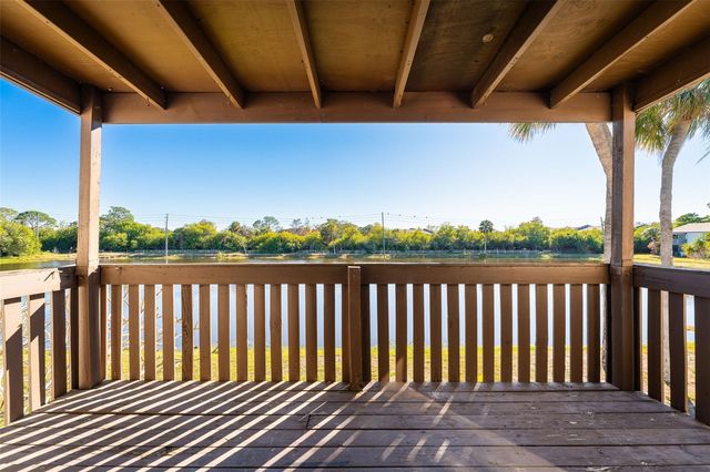 724 115TH AVENUE N 2202, St Petersburg, FL 33716