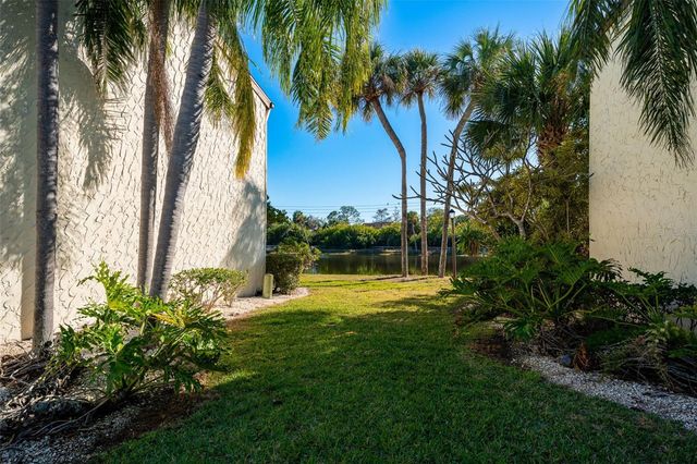 724 115TH AVENUE N 2202, St Petersburg, FL 33716