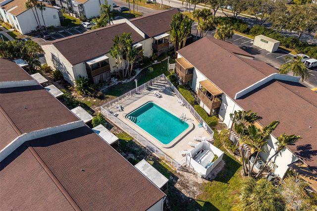 724 115TH AVENUE N 2202, St Petersburg, FL 33716