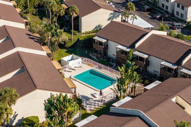 724 115TH AVENUE N 2202, St Petersburg, FL 33716