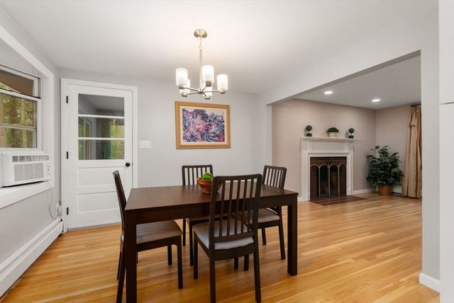 25 Meadowbrook Road, Sudbury, MA 01776