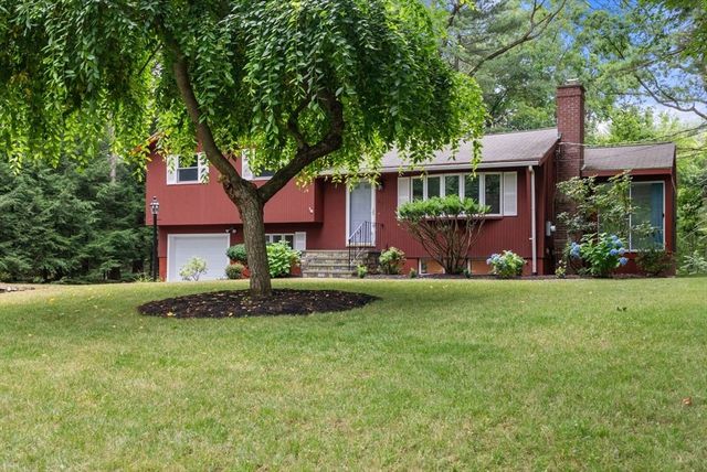 25 Meadowbrook Road, Sudbury, MA 01776