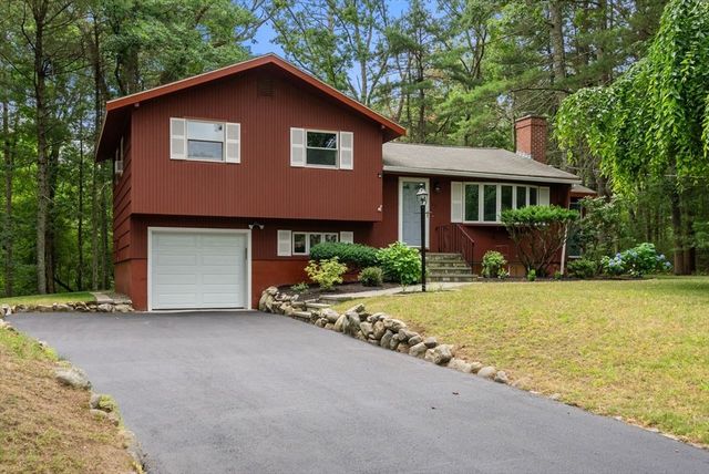 25 Meadowbrook Road, Sudbury, MA 01776