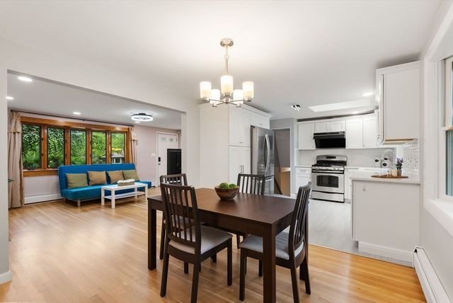 25 Meadowbrook Road, Sudbury, MA 01776