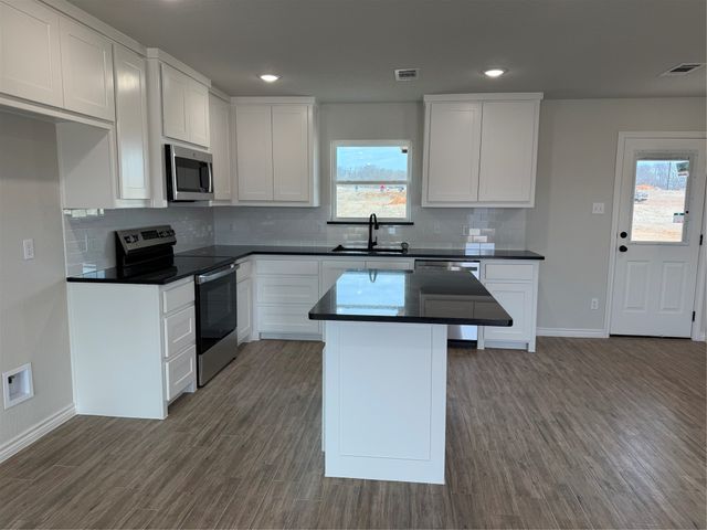 209 Altom Road, Springtown, TX 76082