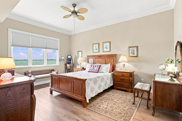 21 HARBOUR ISLE Drive W 302, Fort Pierce, FL 34949